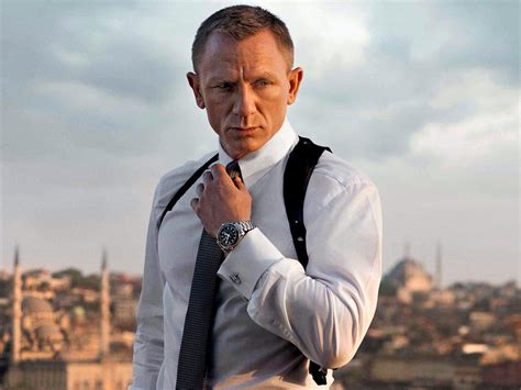 How To Dress Like James Bond Suits Expert