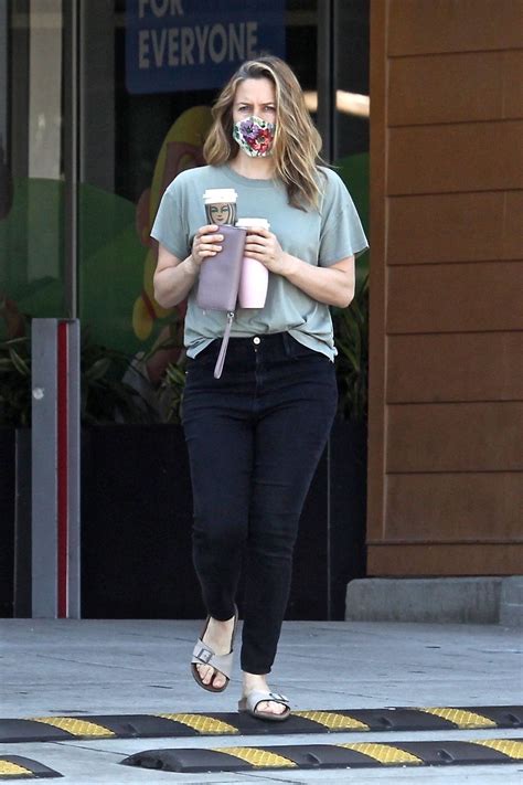You may also know alicia from her other television. ALICIA SILVERSTONE Out for Coffee in Beverly Hills 05/01 ...