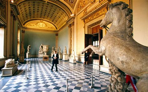 Explore Virtual Tours of 12 Famous Museums