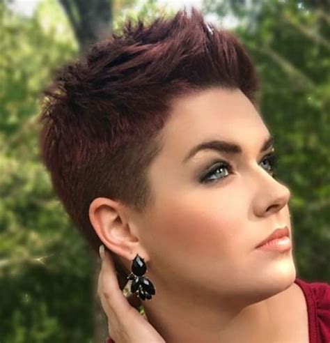 30 Trendy Short Hair Cut 2021 Update Bob And Pixie Hair Styles For Ladies
