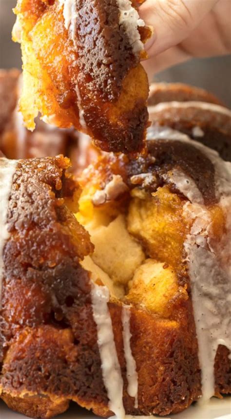 Pumpkin Pie Monkey Bread ~ This Ooey Gooey Monkey Bread Tastes Just