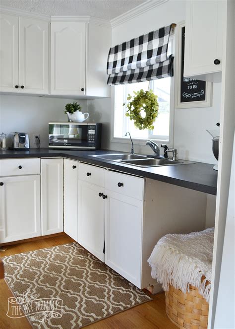 Put some country accessories in the heart of the home and make it even more welcoming. Our Guest Cottage Kitchen: Budget-Friendly Country ...