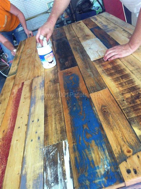 17 Helpful Tips Before Painting Wood Pallets 1001 Pallets Painting
