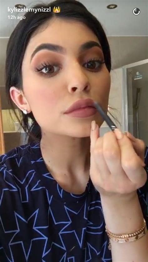 Kylie Jenner Did A Makeup Tutorial On Snapchat And People Had Very