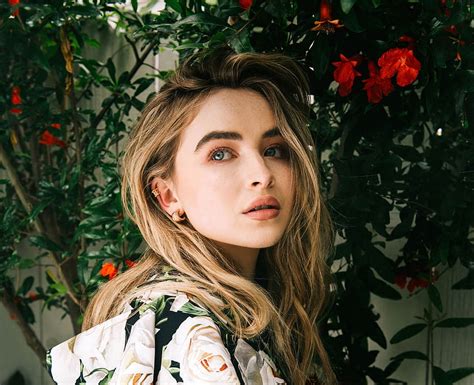 Sabrina Carpenter Gorgeous And Beautiful 2019 Hd Wallpaper Pxfuel