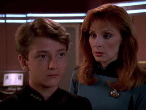 Star Trek Lower Decks Episode Fixes Trek S Most Embarrassing Trope
