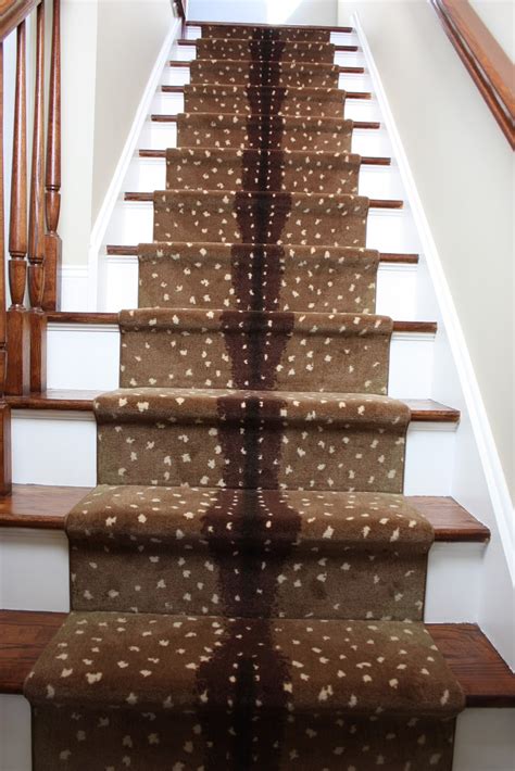 Guard your wooden or tiled stairs from scratches, scuffs and general wear and tear. Inspiration in Stages : FOR THE HOME: Antelope Stair Runner