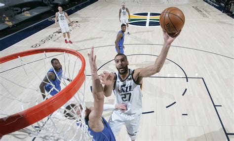 Donovan mitchell (utah jazz) with a deep 3 vs the la clippers, 06/08/2021. Donovan Mitchell-less Jazz capture 10th straight victory