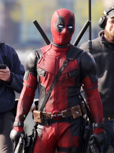 Ryan Reynolds In Costume On Set Of Deadpool Confirms Film Will Be Rated R Lainey Gossip