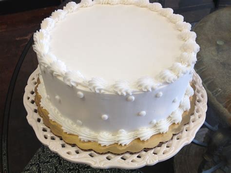 White Frosting Cake Frosting For White Cake Creative Birthday Cakes Cake