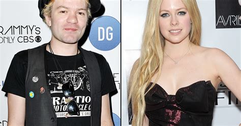 Deryck Whibley Drops Avril Lavignes Name Updates Fans On Condition