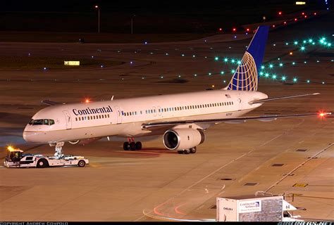 Boeing 757 224 Continental Airlines Aviation Photo