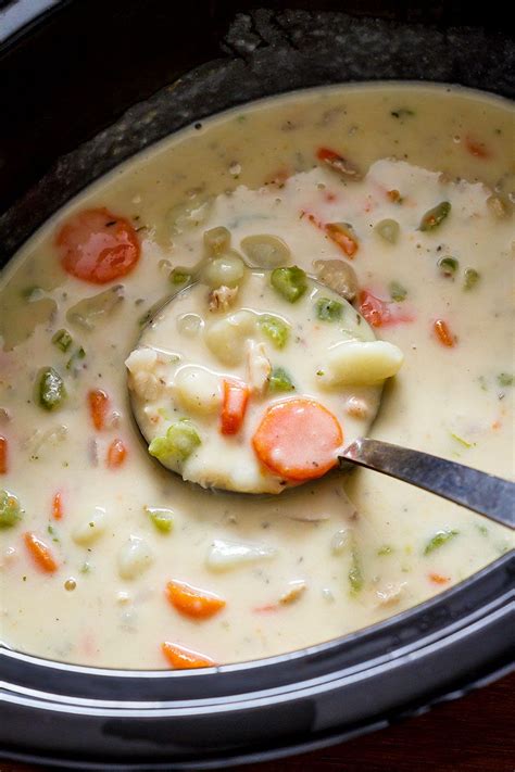 Slow Cooker Creamy Chicken Potato Soup — Eatwell101