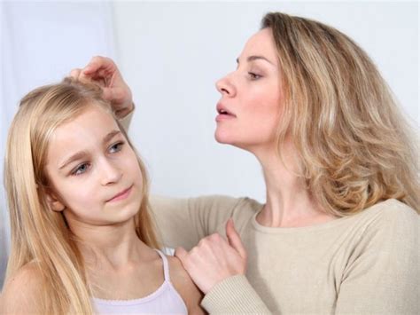 7 Powerful Home Remedies For Head Lice Organic Facts
