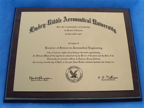 Erau Embry Riddle Aeronautical University Graduation T
