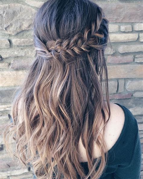 Half up knot hairstyle is one of the few hairstyles that suit both official and casual functions. Beautiful braid Half up and half down hairstyle for ...