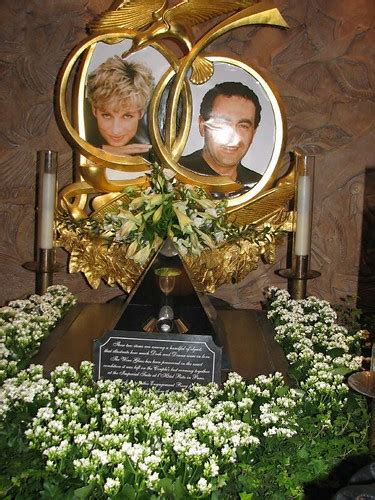 Inspiration for the statue comes from diana and dodi's last few days together spent holidaying in the mediterranean, a statement issued by harrods said. Diana and Dodi Memorial, Harrods | The rather garish shrine … | Flickr