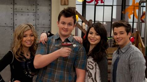 New movies coming out in 2021: iCarly Coming to Netflix in February 2021 with Two Seasons