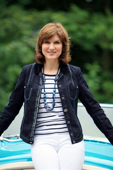fiona bruce tv actors entertainment magazines movies music and books en 2019 fiona bruce