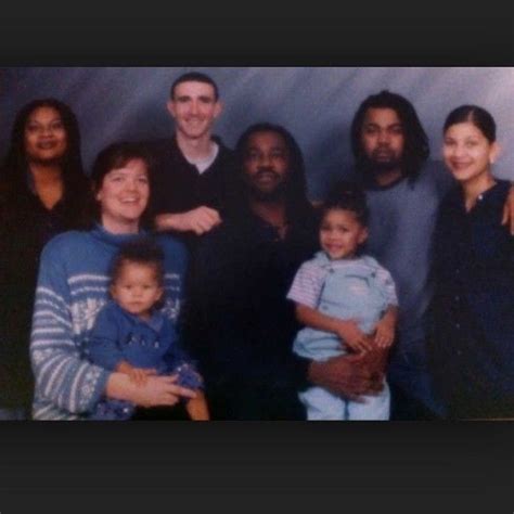 Yes 2 bros and 2 sisters. Zendaya | This is my family....my parents, my brothers and ...
