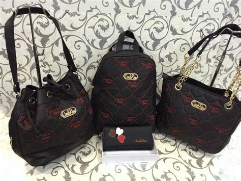 Poshmark makes shopping fun, affordable & easy! Le Rinda Enterprise (TR0133587-P) : Koleksi beg tangan ...