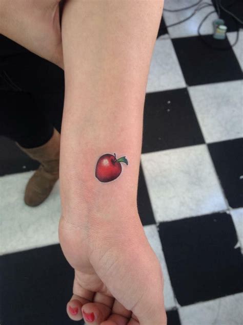 Apple Tattoo Apple Tattoo Teacher Tattoos Tattoos For Daughters