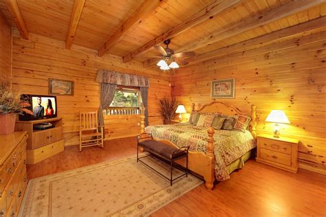 Pigeon forge cabins and chalets are ideal for families and groups of all sizes. Secluded Hideaway Cabin in Pigeon Forge w/ 3 BR (Sleeps8)