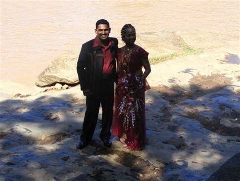 Newly Married Sri Lankan Sinhala Couples