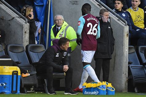 Does West Hams Manuel Pellegrini Deserve Criticism For Arthur Masuaku