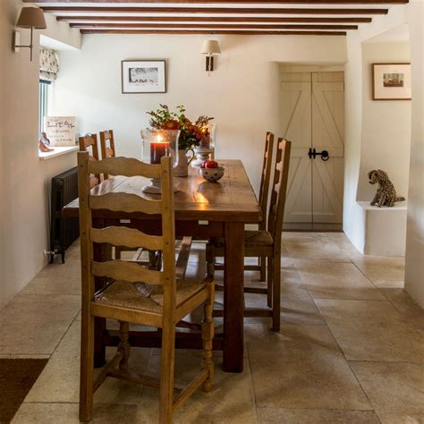 Look Inside This Cosy Cotswold Cottage Cotswold Cottage Interior