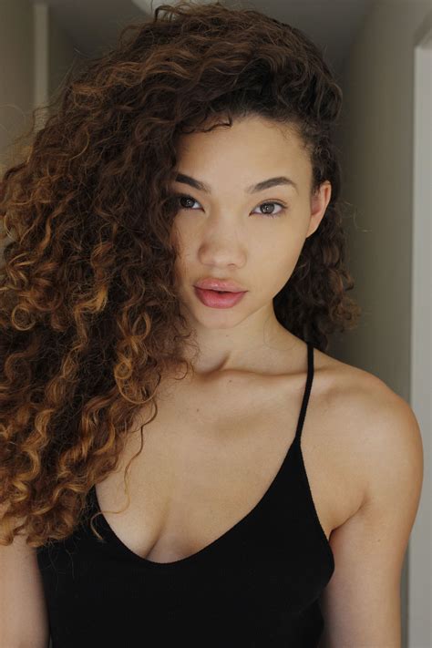 Nous Model Management Ashley Moore Portfolio Curly Hair Styles Naturally Curly Hair Styles