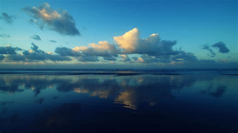 Beaches Clouds Ocean Sea Seascapes Nature Sky Waves Wallpapers