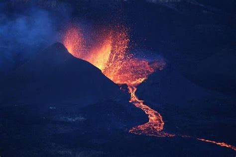 Pin On Volcanoes Lava Etc