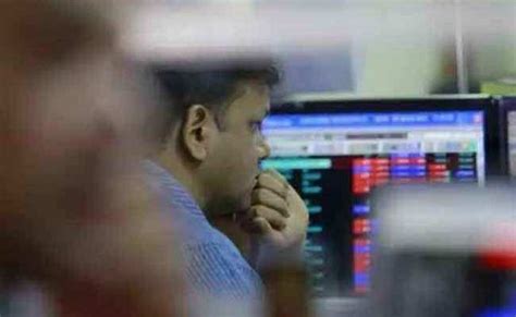 Sensex Sensex Nifty Edge Higher Foreign Outflow Concerns Cap Gains The Economic Times