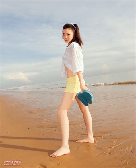 Cute Chinese Girl Sexy On The Beach On Page 1 Milmon Sexy Picpost