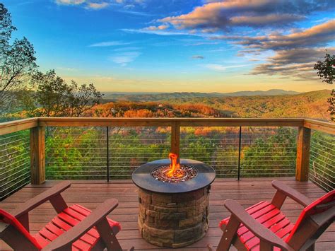 And should you have to do some work or check on your business many secluded luxury cabins gatlinburg offer wifi or a pc so you can check in on things once in a while. Brand NEW Secluded Luxury Cabin! 3 Master Suites! 7 ...