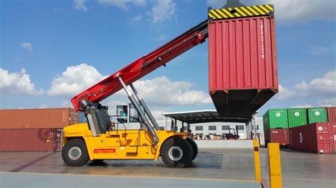 Maxi Mal 45 Ton Reach Stacker Container Lifting Forklift With Diesel
