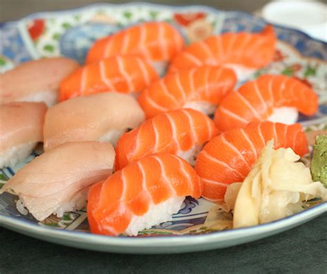 Male 50's 4 pieces of hamachi, 8 pieces of salmon, 4 pieces of uni, and 4 pieces of unagi. Honjin Sushi Japanese Restaurant - Part 3 - Dine Out Here ...