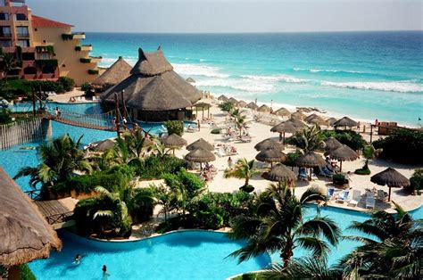 Mexico is in north america so won't be covered by a european travel insurance policy. Cancun Mexico City's Caribbean Sea Images - XciteFun.net