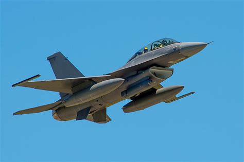 In fact the pod is a very useful tool not only for combat missions, as swertfager explains. Legion Pod photos | F-16.net