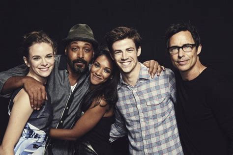 The Flash Cw 8 Things You Should Know From The Mid Season Finale To Be Ready For Shows