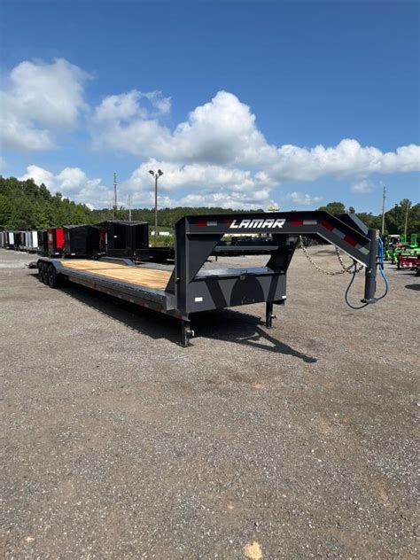 New 2024 Lamar 85ft X 40ft 21k Triple Axle Gooseneck Carequipment