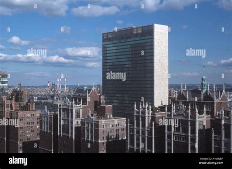 The United Nations Building In New York City Stock Photo Alamy