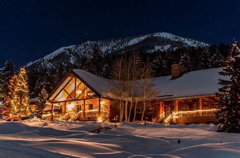 Muzician Căutătură In Realitate Winter Mountain Cabin Comparaţie Corp Puls