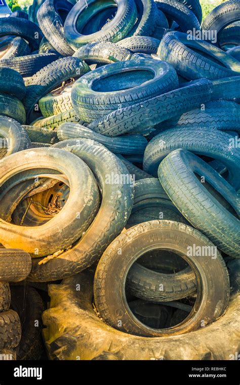 Dump Truck Tires Hi Res Stock Photography And Images Alamy