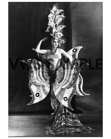Vintage Burlesque Dancer