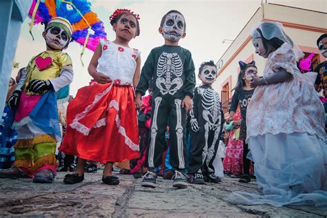 Capturing The Lively Atmosphere Of Oaxacas Day Of The Dead International Travel News