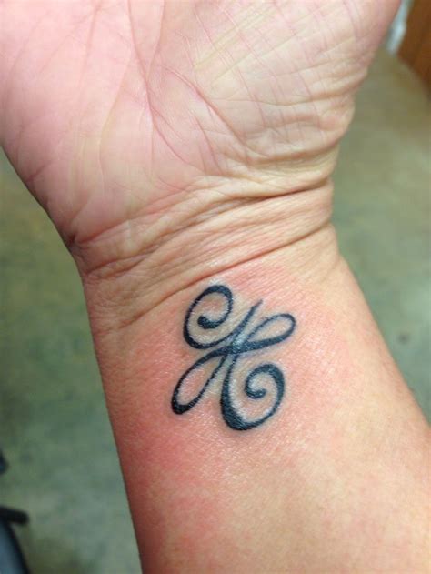 A sun tattoo design can symbolize a wide variety of concepts, from beginning a new life or emerging from a dark place or situation to widely popular ideas and beliefs such as truth, light, warmth, and positivity. New Beginning Tattoos Designs, Ideas and Meaning | Tattoos ...