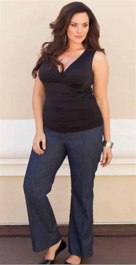 How To Hide Lower Belly Fat In Jeans How To Dress To Hide Mom Belly Pooch Belly Pooch Hide