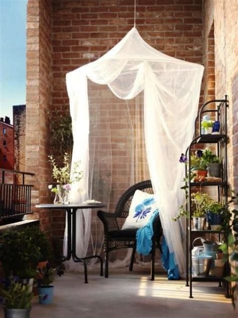 Ordinary mosquito netting can work, too. 40 Cute And Practical Mosquito Net Ideas For Outdoors - DigsDigs